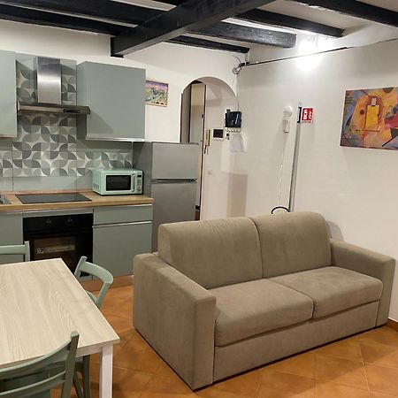 Casa Vicolo Moroni - Trastevere Рим Екстериор снимка